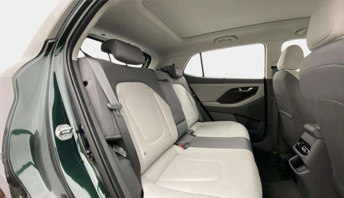 2024 Hyundai Creta 1.5 S (O) MPi iVT, Petrol, Automatic, 8,616 km, Right Side Rear Door Cabin