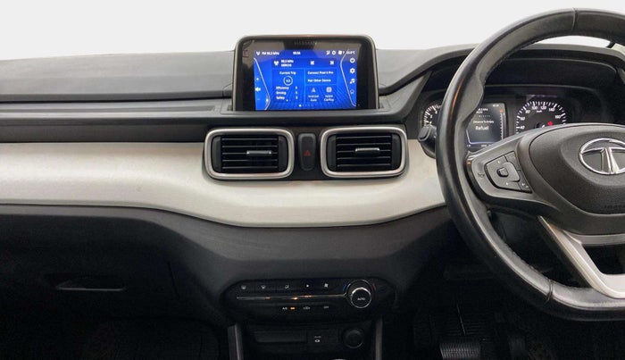 2023 Tata PUNCH Creative Flagship Dual Tone AMT, Petrol, Automatic, 43,646 km, Air Conditioner