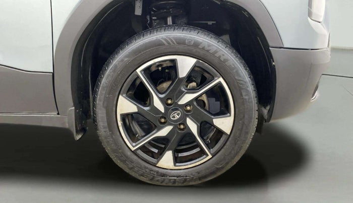 2023 Tata PUNCH Creative Flagship Dual Tone AMT, Petrol, Automatic, 43,646 km, Right Front Wheel