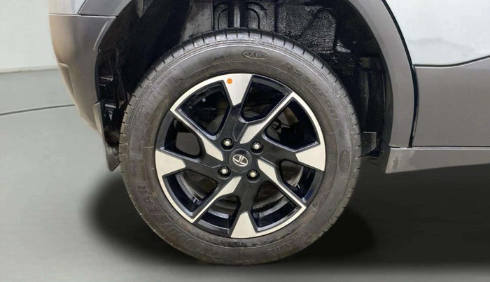 2023 Tata PUNCH Creative Flagship Dual Tone AMT, Petrol, Automatic, 43,646 km, Right Rear Wheel