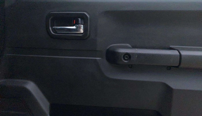 2023 Maruti JIMNY ALPHA ALL GRIP PRO MT, Petrol, Manual, 37,601 km, Driver Side Door Panels Control