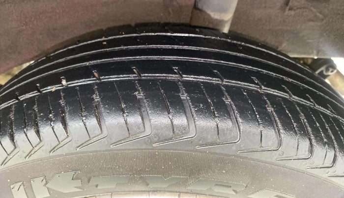 2016 Renault Kwid RXT 0.8, Petrol, Manual, 58,786 km, Left Rear Tyre Tread