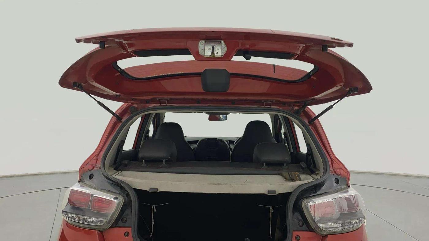 2018 Mahindra KUV 100 NXT K8 D 6 STR, Diesel, Manual, 77,666 km, Boot Door Open