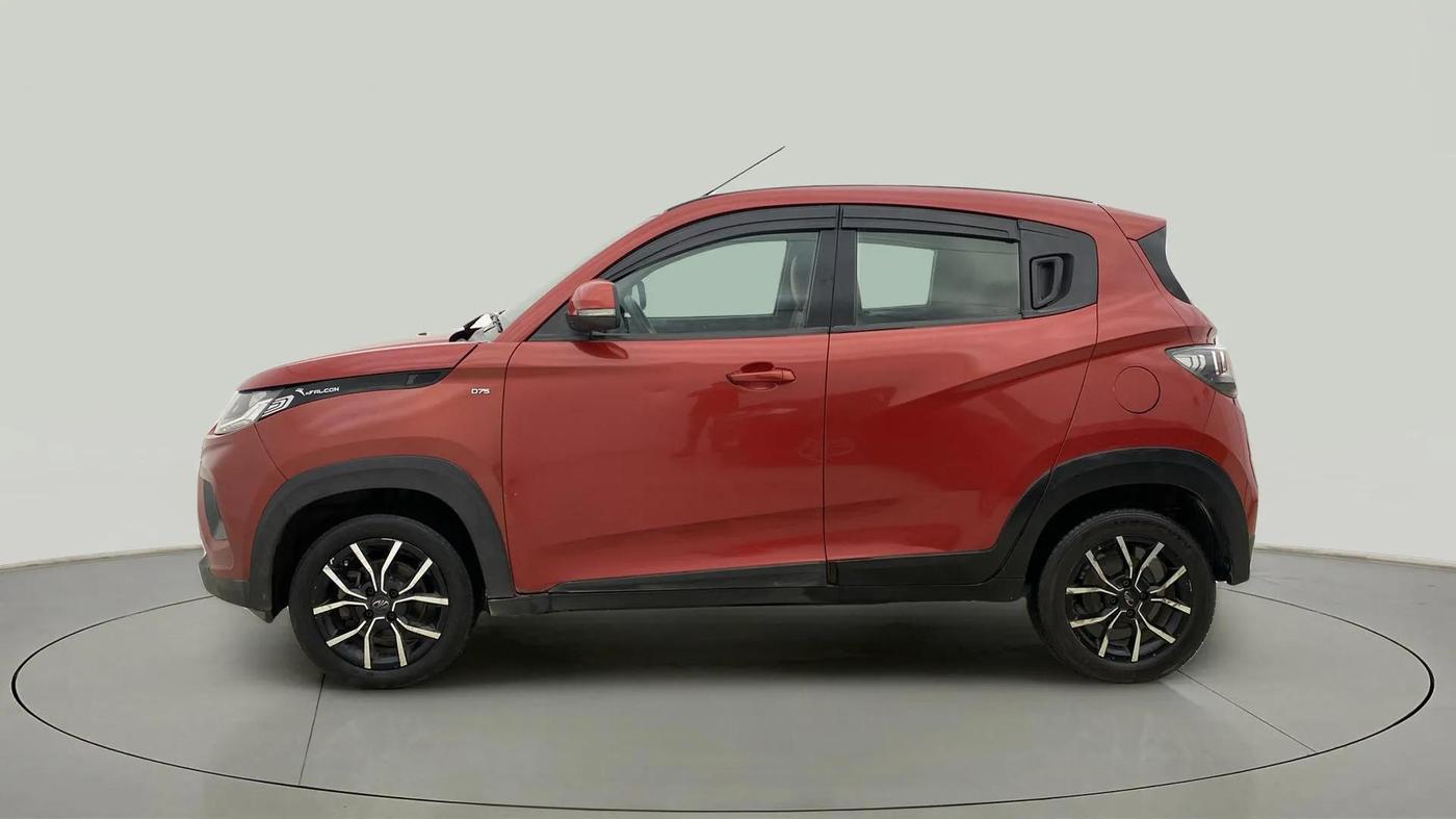 2018 Mahindra KUV 100 NXT K8 D 6 STR, Diesel, Manual, 77,666 km, Left Side