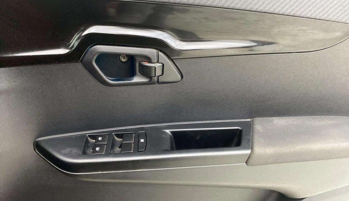 2018 Mahindra KUV 100 NXT K8 D 6 STR, Diesel, Manual, 77,504 km, Driver Side Door Panels Control