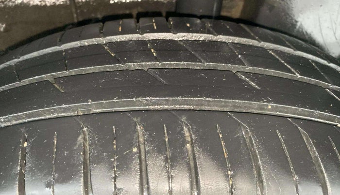 2023 Tata PUNCH ADVENTURE AMT, Petrol, Automatic, 54,787 km, Left Rear Tyre Tread