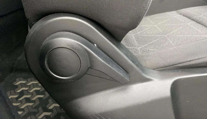 2023 Tata PUNCH ADVENTURE AMT, Petrol, Automatic, 54,787 km, Driver Side Adjustment Panel