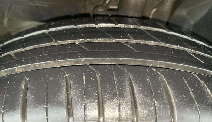 2023 Tata PUNCH ADVENTURE AMT, Petrol, Automatic, 54,787 km, Left Front Tyre Tread