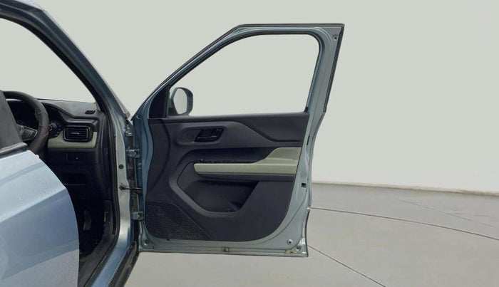 2023 Tata PUNCH ADVENTURE AMT, Petrol, Automatic, 54,787 km, RHS Front Door