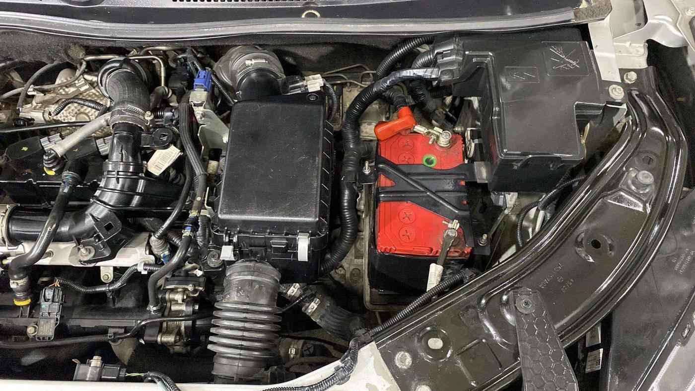 2020 Nissan MAGNITE XV TURBO, Petrol, Manual, 78,499 km, Engine View - Left