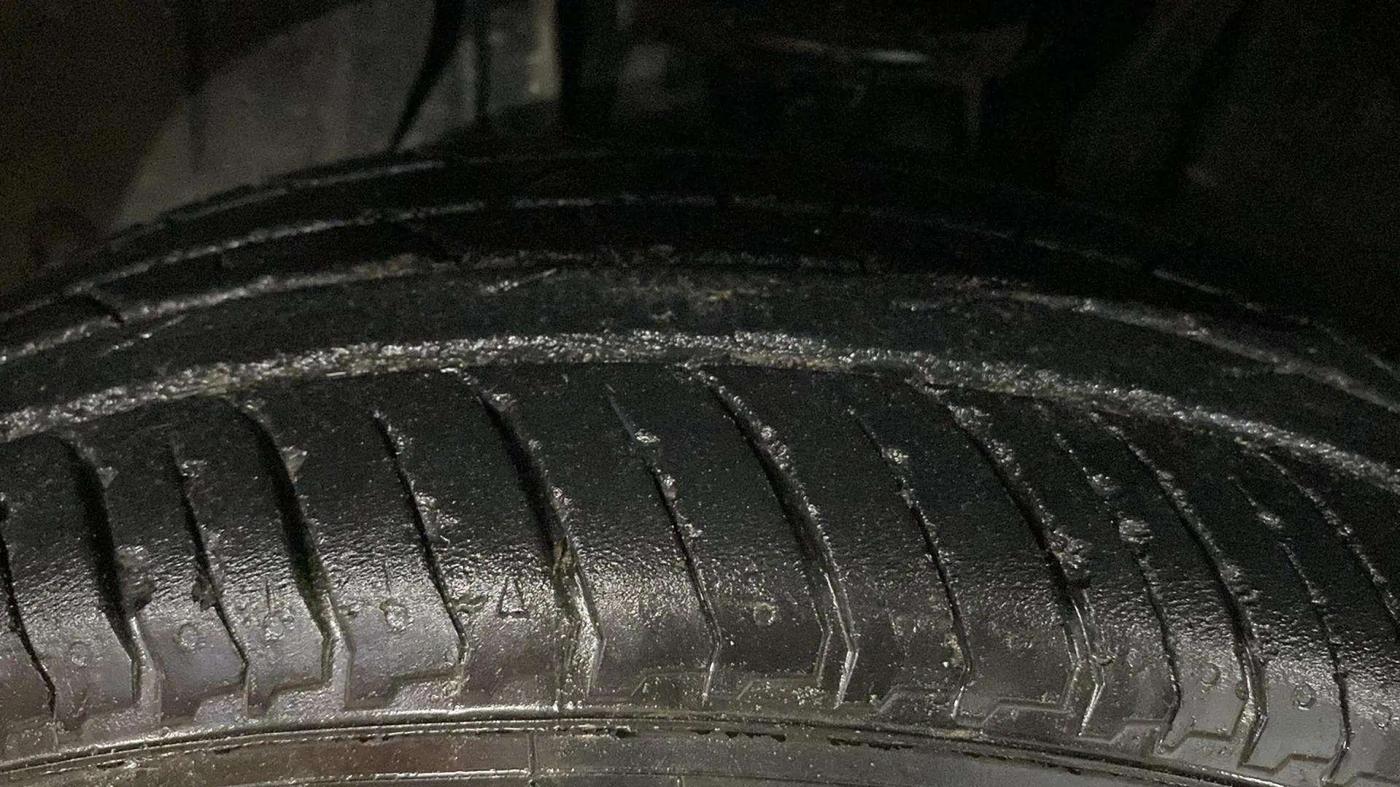 2020 Nissan MAGNITE XV TURBO, Petrol, Manual, 78,499 km, Left Front Tyre Tread