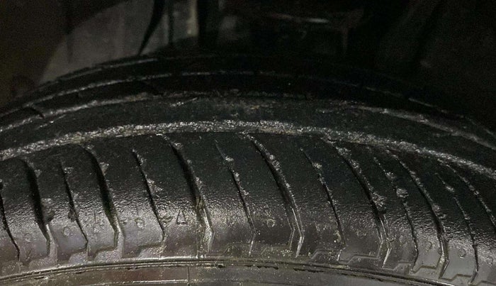2020 Nissan MAGNITE XV TURBO, Petrol, Manual, 78,465 km, Left Front Tyre Tread