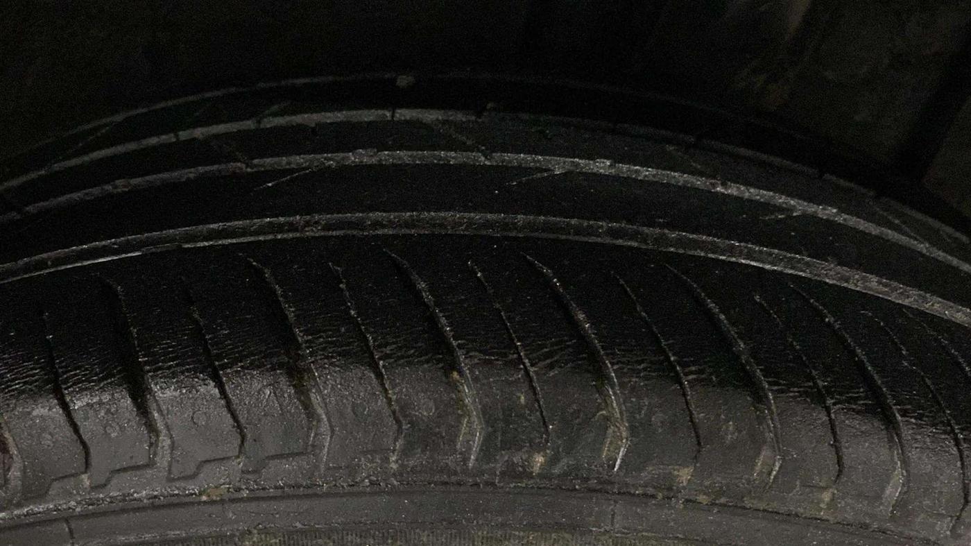 2020 Nissan MAGNITE XV TURBO, Petrol, Manual, 78,499 km, Left Rear Tyre Tread