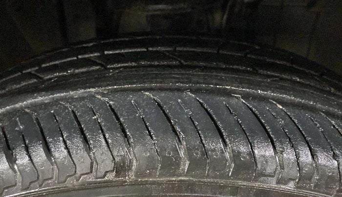 2020 Nissan MAGNITE XV TURBO, Petrol, Manual, 78,465 km, Right Front Tyre Tread
