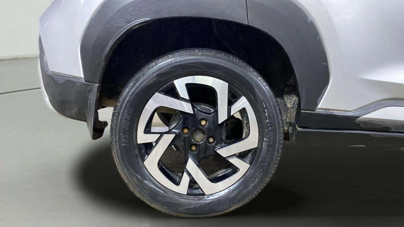 2020 Nissan MAGNITE XV TURBO, Petrol, Manual, 78,499 km, Right Rear Wheel