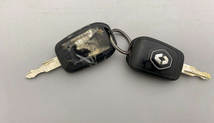 2022 Renault Kwid RXL 1.0 (O), Petrol, Manual, 60,071 km, Key Close Up