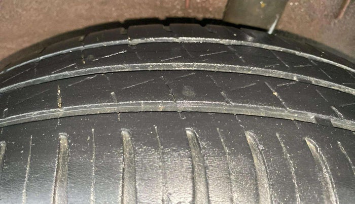 2022 Renault Kwid RXL 1.0 (O), Petrol, Manual, 60,071 km, Left Rear Tyre Tread