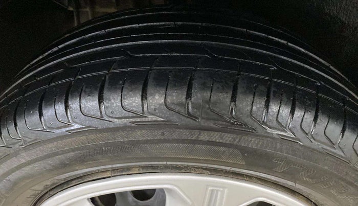 2020 Tata NEXON XM SUNROOF PETROL, Petrol, Manual, 35,731 km, Left Front Tyre Tread