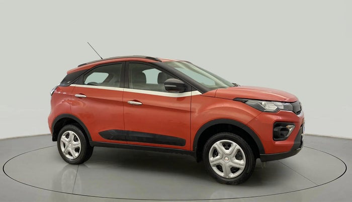 2020 Tata NEXON XM SUNROOF PETROL, Petrol, Manual, 35,731 km, Right Front Diagonal