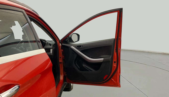 2020 Tata NEXON XM SUNROOF PETROL, Petrol, Manual, 35,731 km, RHS Front Door
