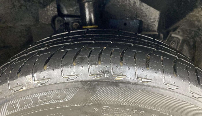 2018 Ford Ecosport TITANIUM 1.5L PETROL AT, Petrol, Automatic, 15,853 km, Right Front Tyre Tread