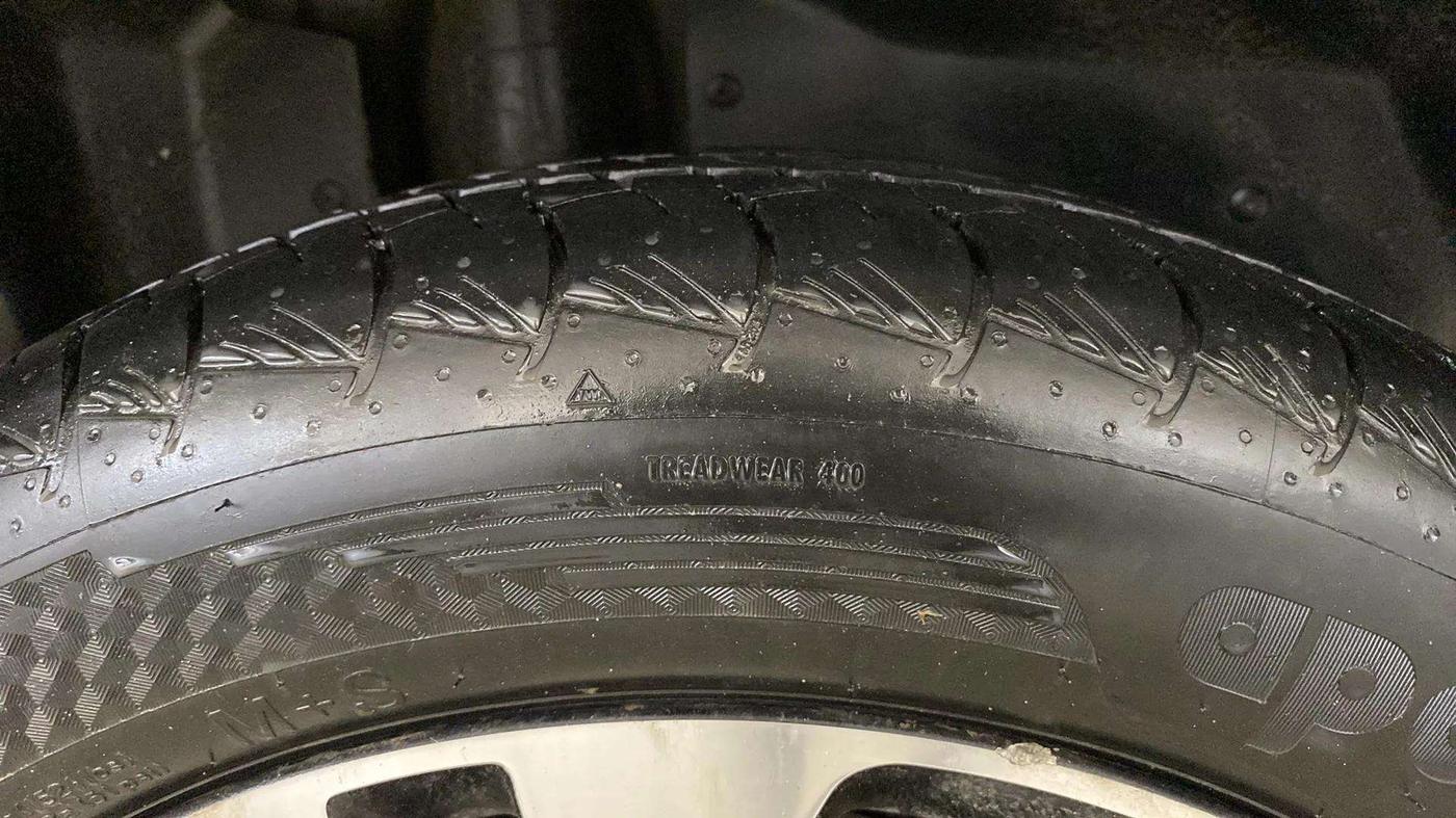 2021 MG HECTOR PLUS SHARP 1.5 PETROL TURBO CVT 6-STR, Petrol, Automatic, 79,227 km, Right Rear Tyre Tread