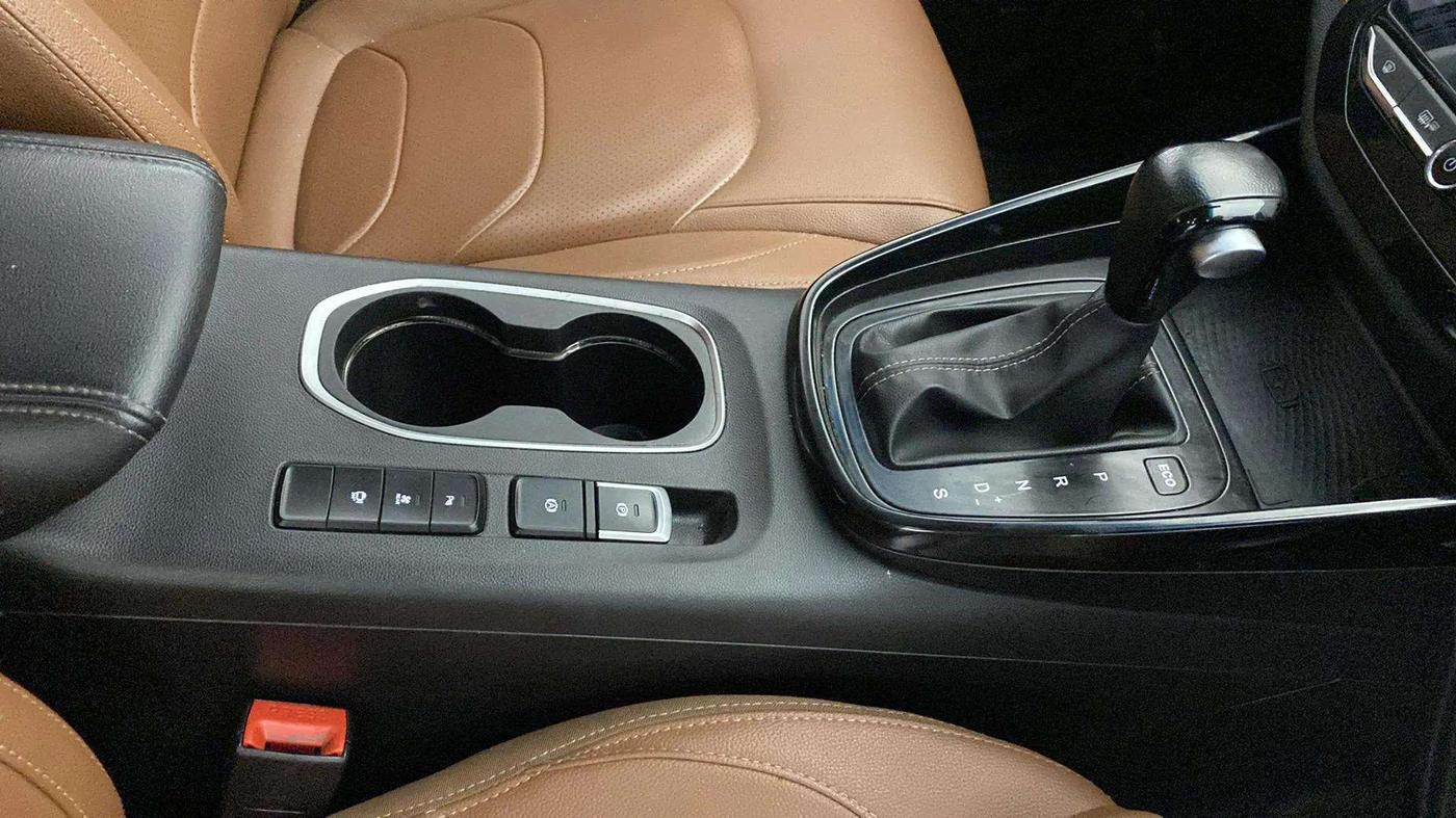 2021 MG HECTOR PLUS SHARP 1.5 PETROL TURBO CVT 6-STR, Petrol, Automatic, 79,227 km, Gear Lever