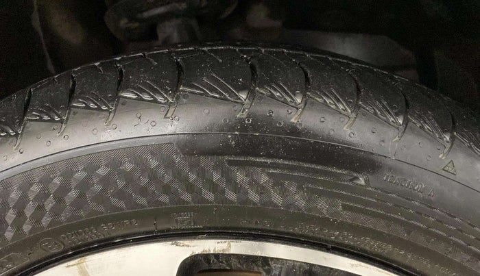 2021 MG HECTOR PLUS SHARP 1.5 PETROL TURBO CVT 6-STR, Petrol, Automatic, 79,072 km, Right Front Tyre Tread