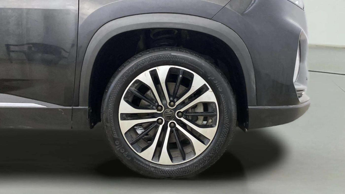 2021 MG HECTOR PLUS SHARP 1.5 PETROL TURBO CVT 6-STR, Petrol, Automatic, 79,227 km, Right Front Wheel