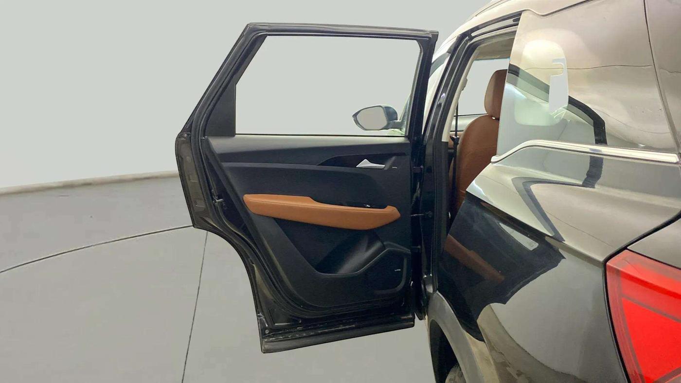 2021 MG HECTOR PLUS SHARP 1.5 PETROL TURBO CVT 6-STR, Petrol, Automatic, 79,227 km, LHS Rear Door