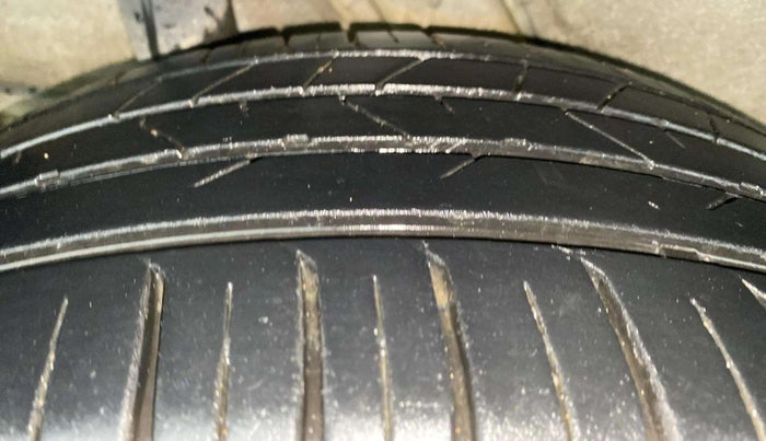 2019 Hyundai VENUE SX PLUS 1.0 TURBO DCT, Petrol, Automatic, 75,203 km, Right Rear Tyre Tread