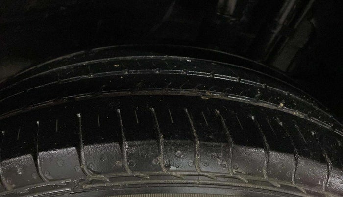 2018 Tata NEXON XM PETROL, Petrol, Manual, 29,108 km, Left Rear Tyre Tread