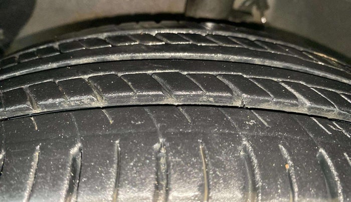2019 Hyundai Grand i10 SPORTZ AT 1.2 KAPPA VTVT, Petrol, Automatic, 43,949 km, Left Front Tyre Tread