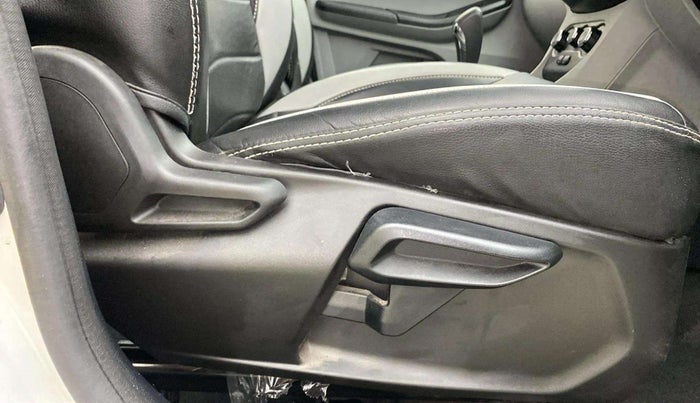 2021 Tata Tiago XZA PETROL, Petrol, Automatic, 30,674 km, Driver Side Adjustment Panel