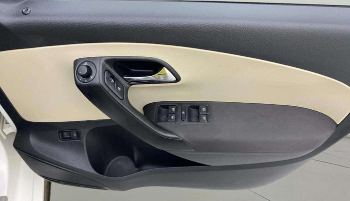 2019 Skoda Rapid AMBITION 1.6 MPI AT, Petrol, Automatic, 93,358 km, Driver Side Door Panels Control