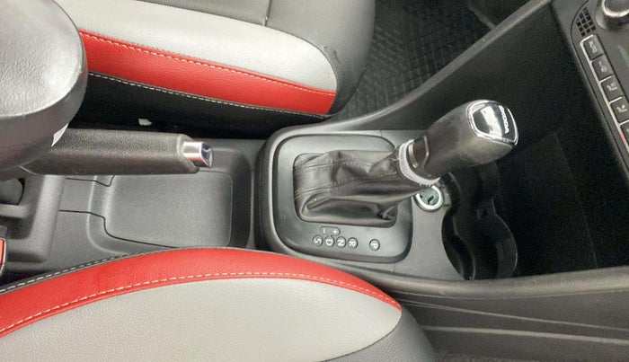 2019 Skoda Rapid AMBITION 1.6 MPI AT, Petrol, Automatic, 93,358 km, Gear Lever