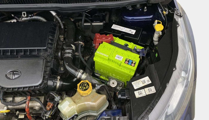 2022 Tata NEXON XZA PLUS (PREMIUM) DIESEL DUAL TONE, Diesel, Automatic, 32,133 km, Engine View - Left