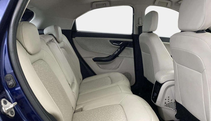 2022 Tata NEXON XZA PLUS (PREMIUM) DIESEL DUAL TONE, Diesel, Automatic, 32,133 km, Right Side Rear Door Cabin