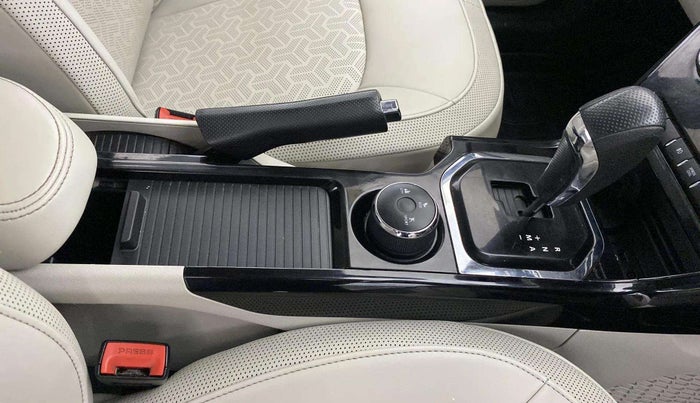 2022 Tata NEXON XZA PLUS (PREMIUM) DIESEL DUAL TONE, Diesel, Automatic, 32,133 km, Gear Lever