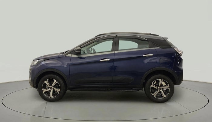 2022 Tata NEXON XZA PLUS (PREMIUM) DIESEL DUAL TONE, Diesel, Automatic, 32,133 km, Left Side