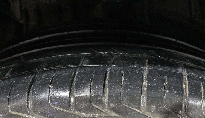 2020 Tata NEXON XZ PETROL, Petrol, Manual, 18,290 km, Right Rear Tyre Tread