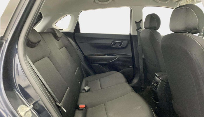 2021 Hyundai NEW I20 ASTA 1.2 AT, Petrol, Automatic, 33,487 km, Right Side Rear Door Cabin