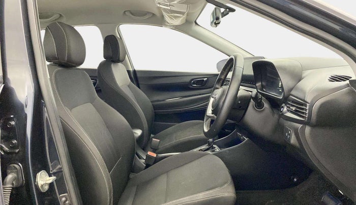 2021 Hyundai NEW I20 ASTA 1.2 AT, Petrol, Automatic, 33,487 km, Right Side Front Door Cabin