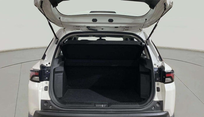 2022 Maruti BREZZA VXI AT SMART HYBRID, Petrol, Automatic, 39,756 km, Boot Open Zoomed View