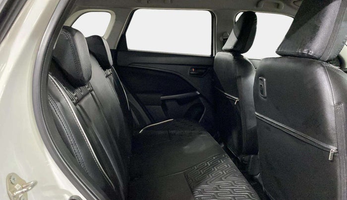 2022 Maruti BREZZA VXI AT SMART HYBRID, Petrol, Automatic, 39,756 km, Right Side Rear Door Cabin