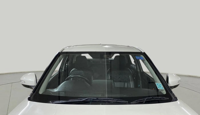 2022 Maruti BREZZA VXI AT SMART HYBRID, Petrol, Automatic, 39,756 km, Front Windshield