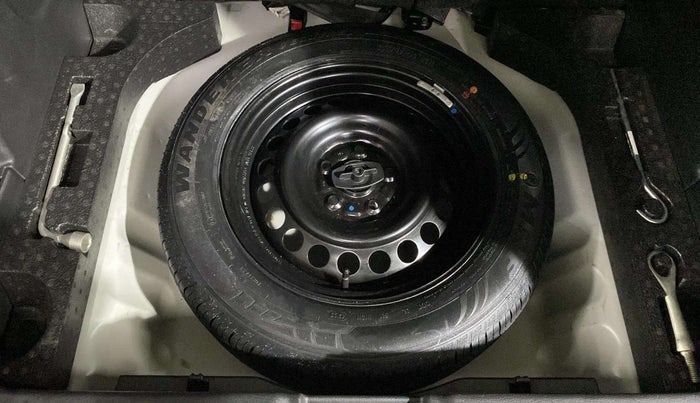 2022 Maruti BREZZA VXI AT SMART HYBRID, Petrol, Automatic, 39,756 km, Spare Tyre