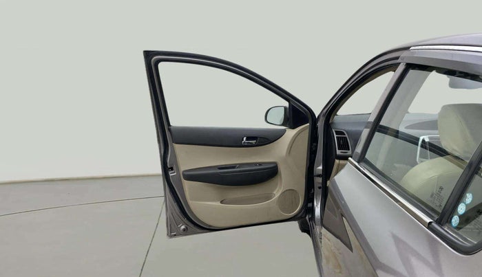 2013 Hyundai i20 SPORTZ 1.2, Petrol, Manual, 55,731 km, LHS Front Door