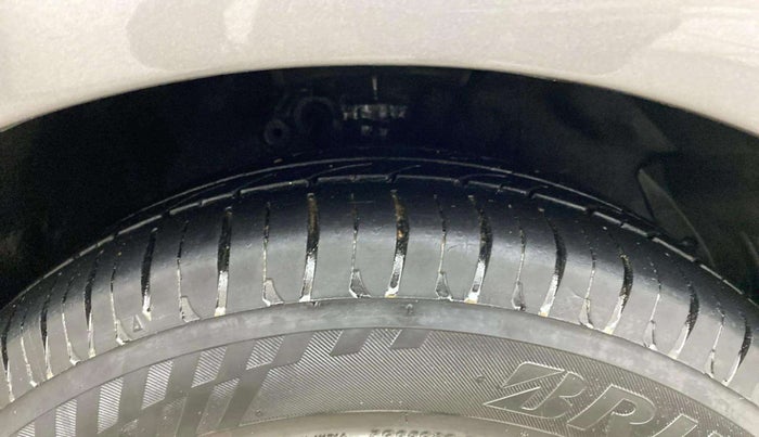 2013 Hyundai i20 SPORTZ 1.2, Petrol, Manual, 55,731 km, Right Front Tyre Tread