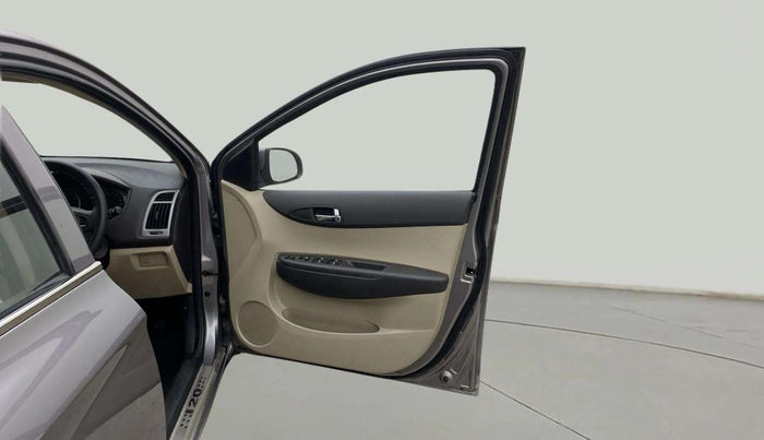 2013 Hyundai i20 SPORTZ 1.2, Petrol, Manual, 55,731 km, RHS Front Door